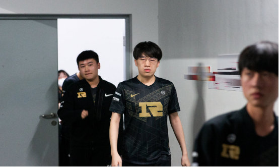 里同為豪門 里同為豪門