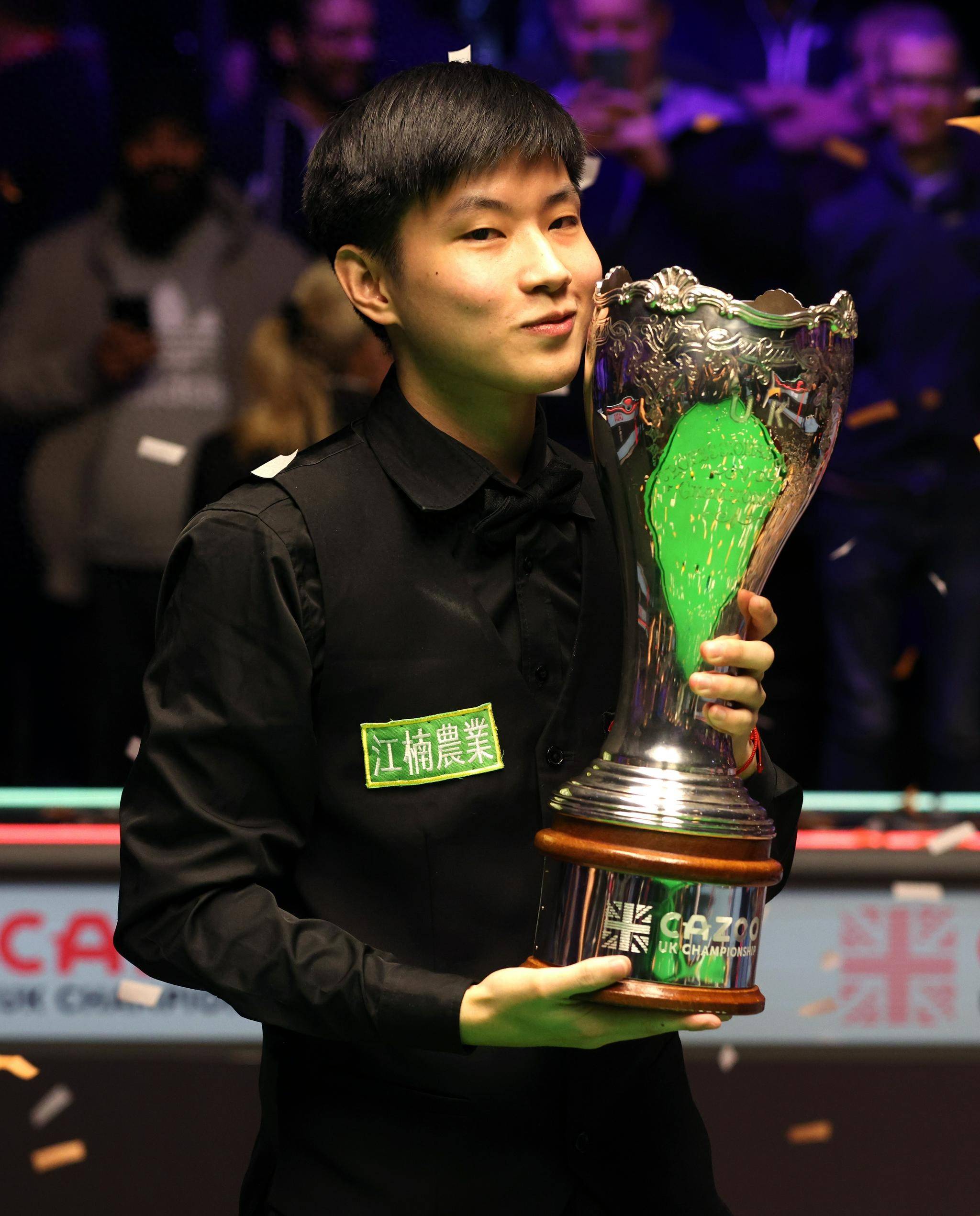 后防线的防 后防线的防