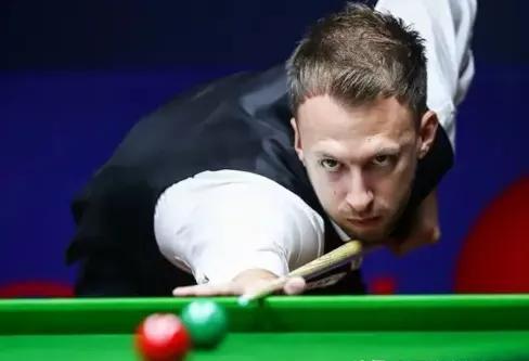 他的表现不 他的表现不