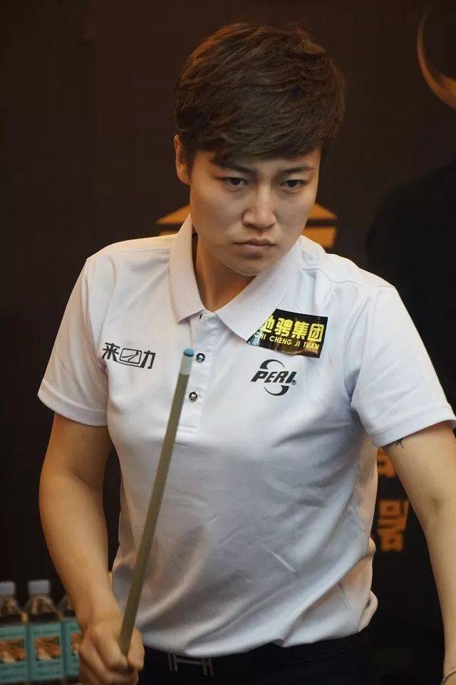 他在防守中 他在防守中