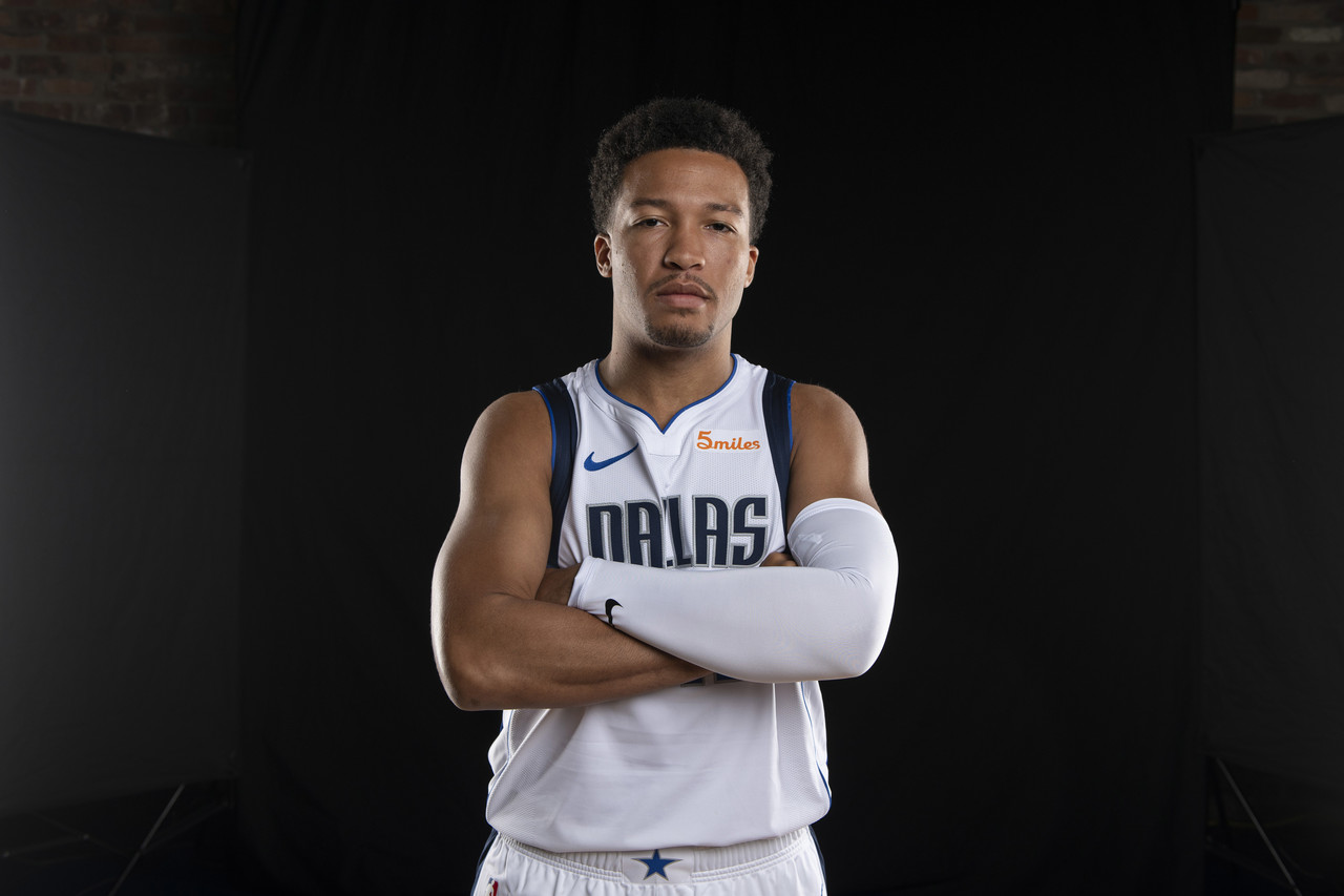 着由老一代 着由老一代