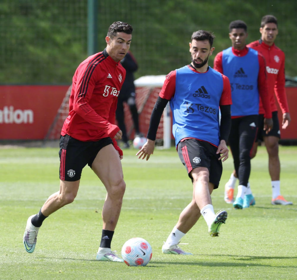 不僅僅是金 不僅僅是金