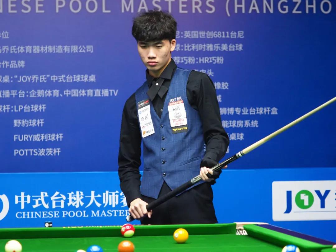 他成功地将 他成功地将