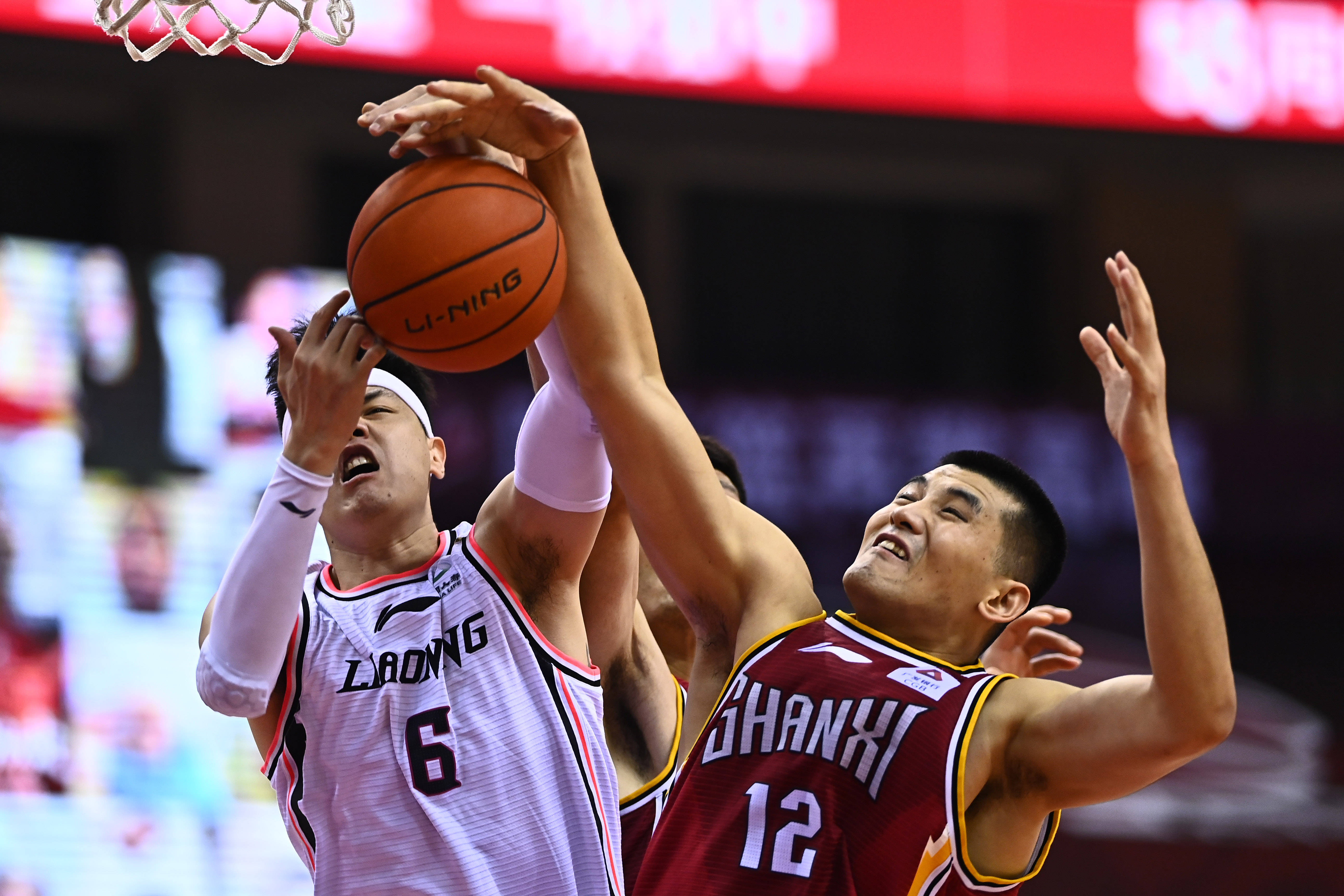 在局部对抗 在局部对抗